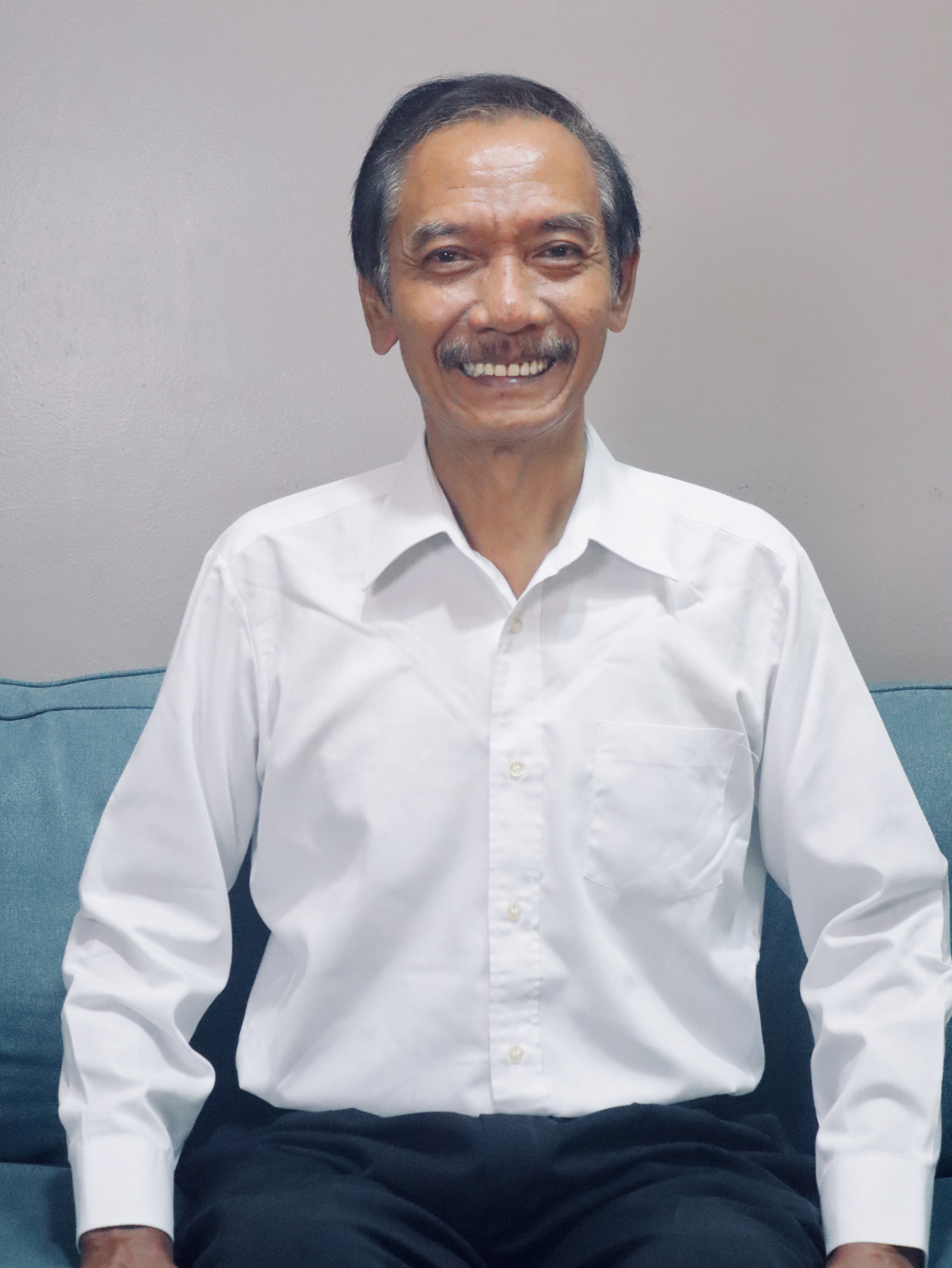 Drs. Ade Rachman